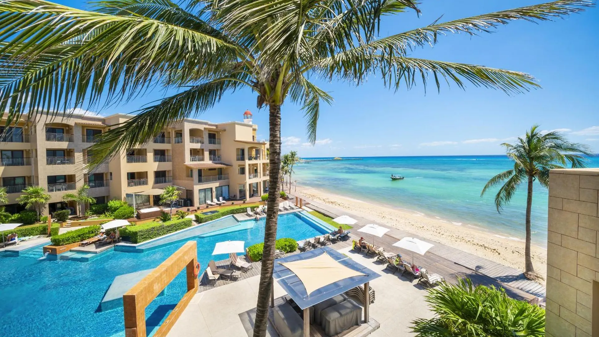 Luxury Beachfront Condo With 3 Bedrooms & Ocean View - El Faro Residences - Reef 301 신데 델 카르멘